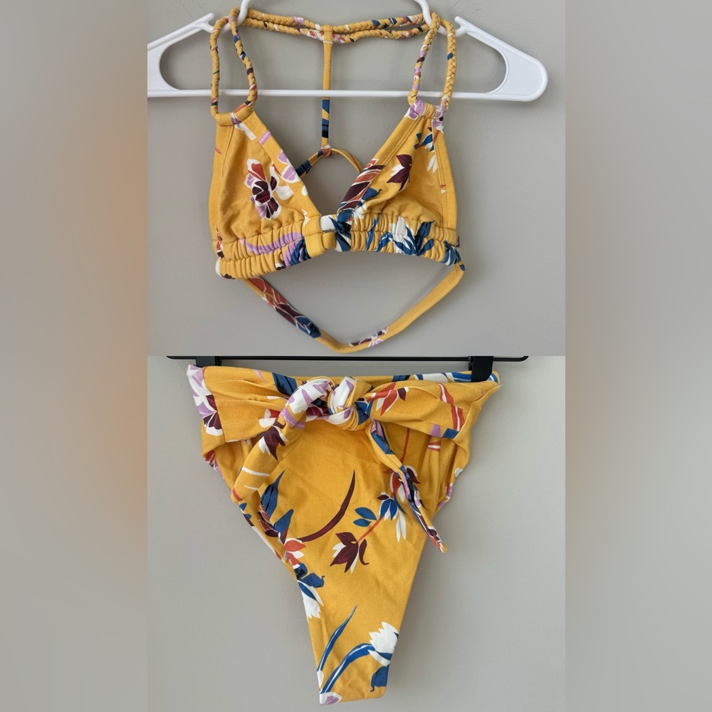 Montce Yellow Floral Print Bikini Top(Medium) & Bottoms(Small)